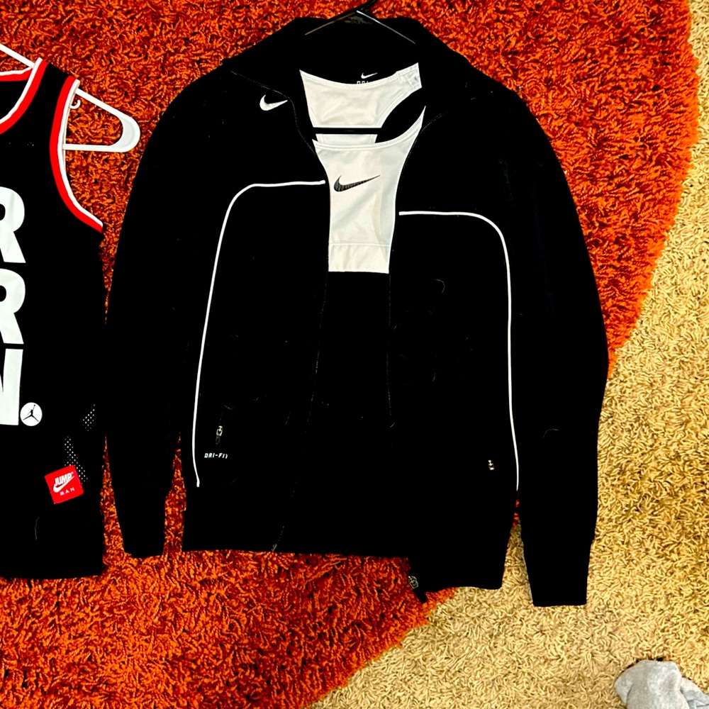 Nike jacket and bra combo